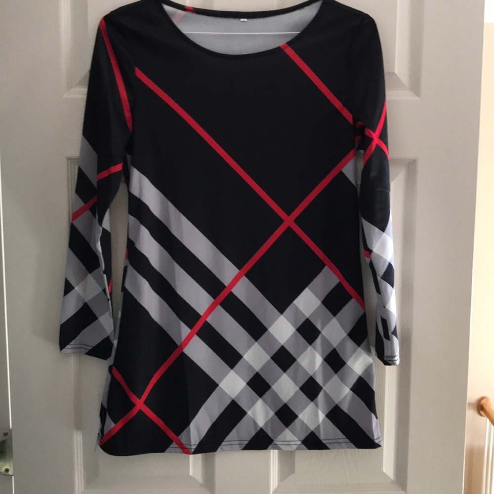 Top that can be worn with jean or leggings